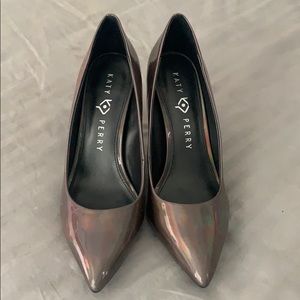Metallic pumps